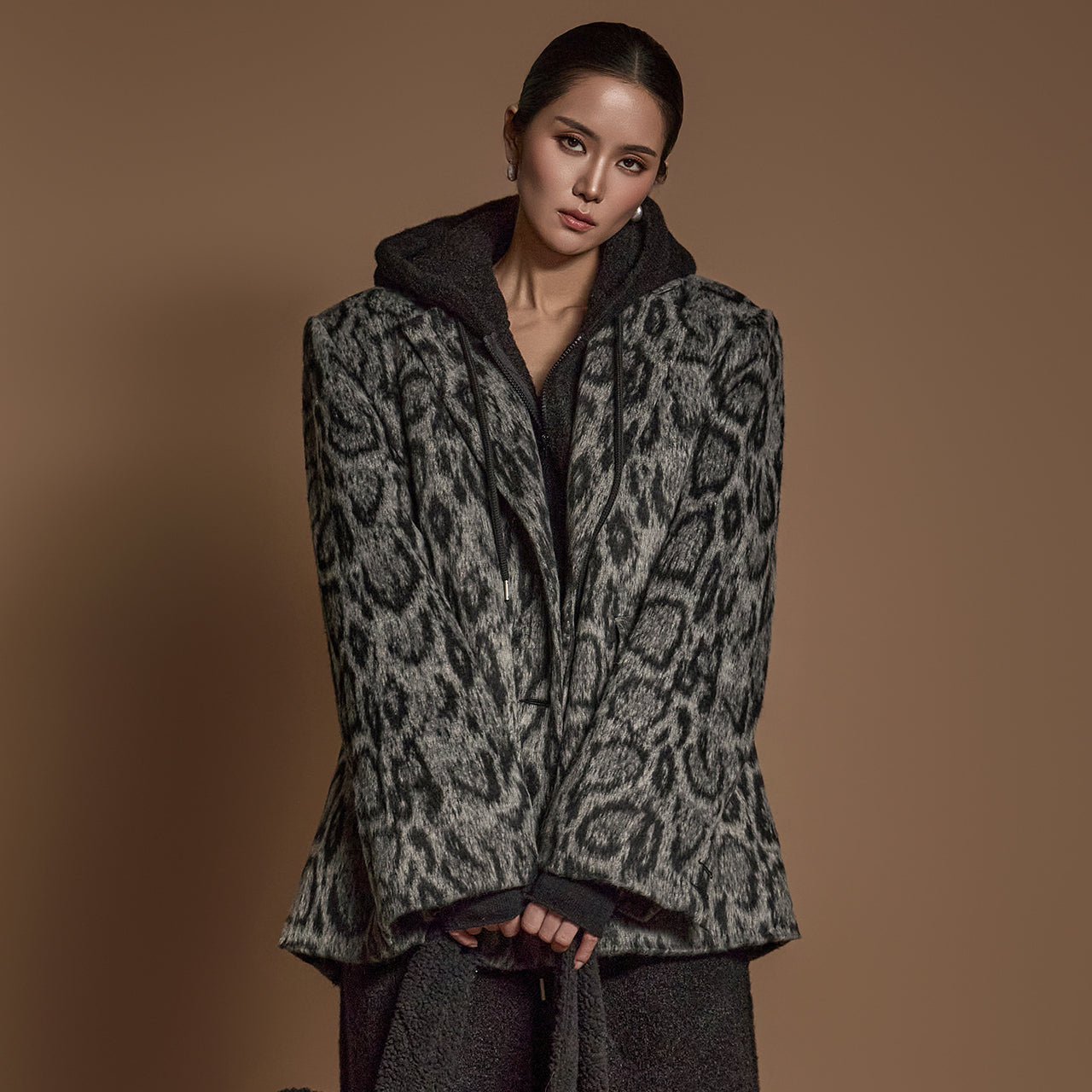 J2096 ヒョウ柄ファージャケット