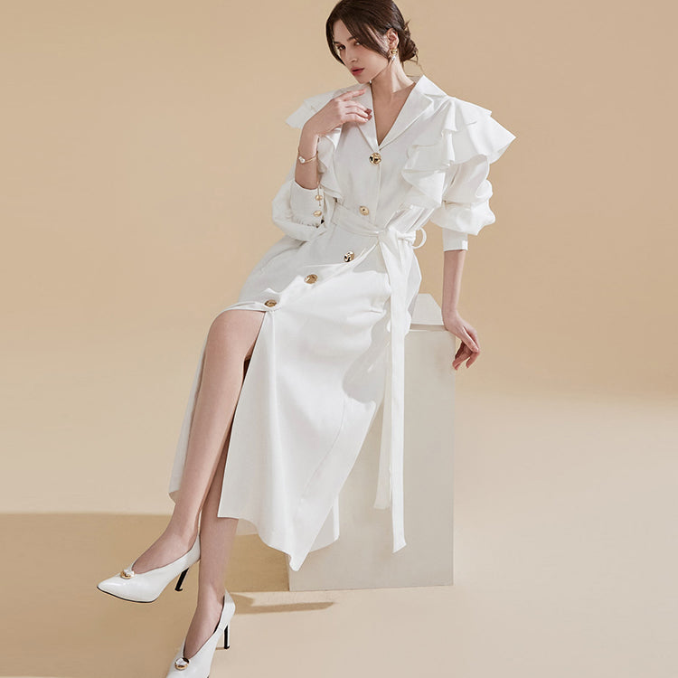 J1822 ベルト付きフリルコート