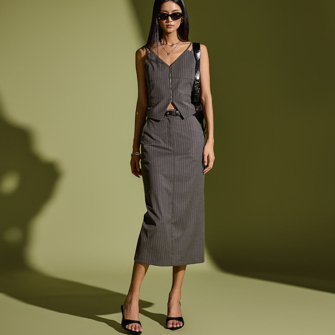 TP1923 条纹背心和裙子套装