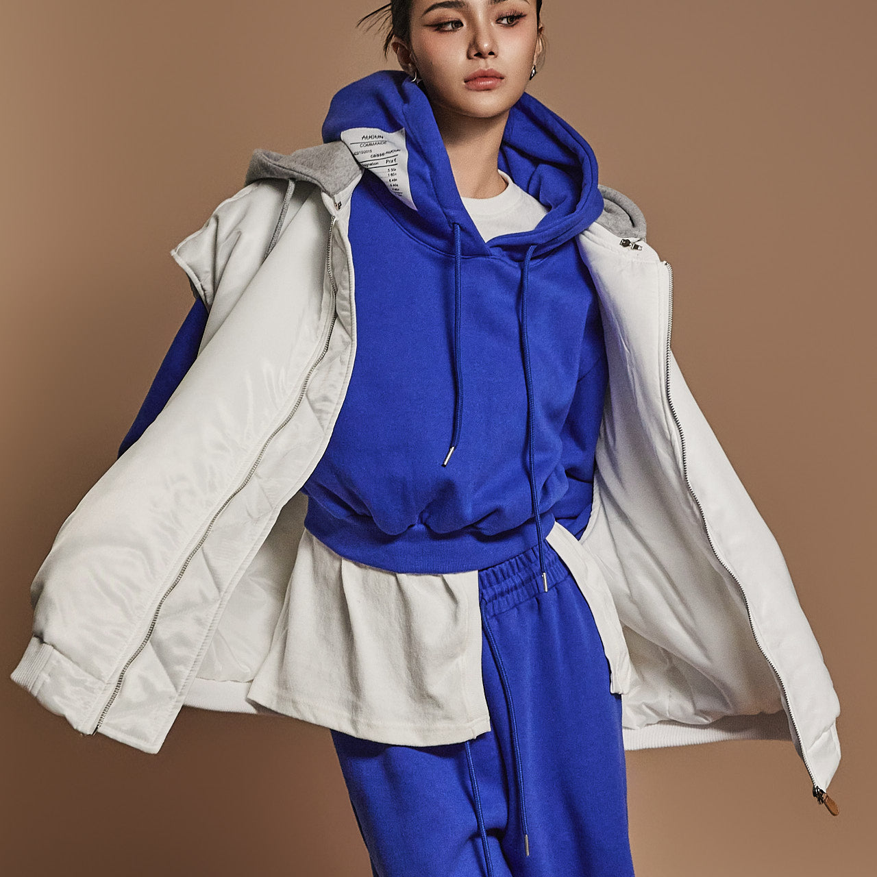 J2469 连帽棉背心