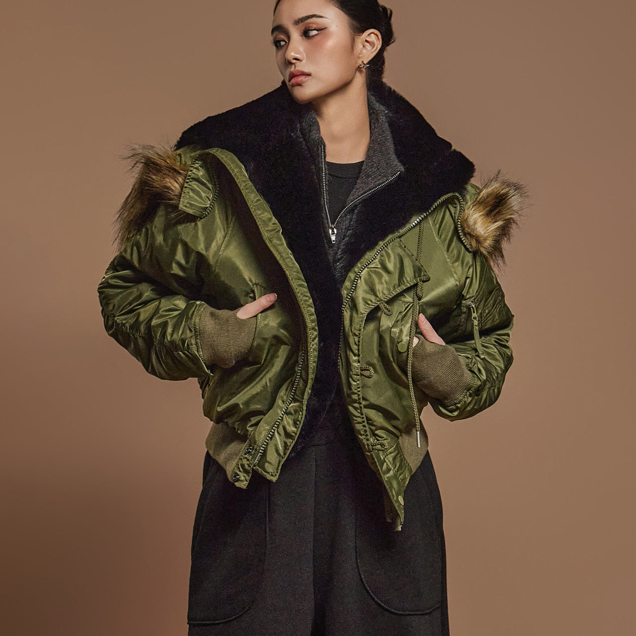 J2472 ファーボンバージャケット