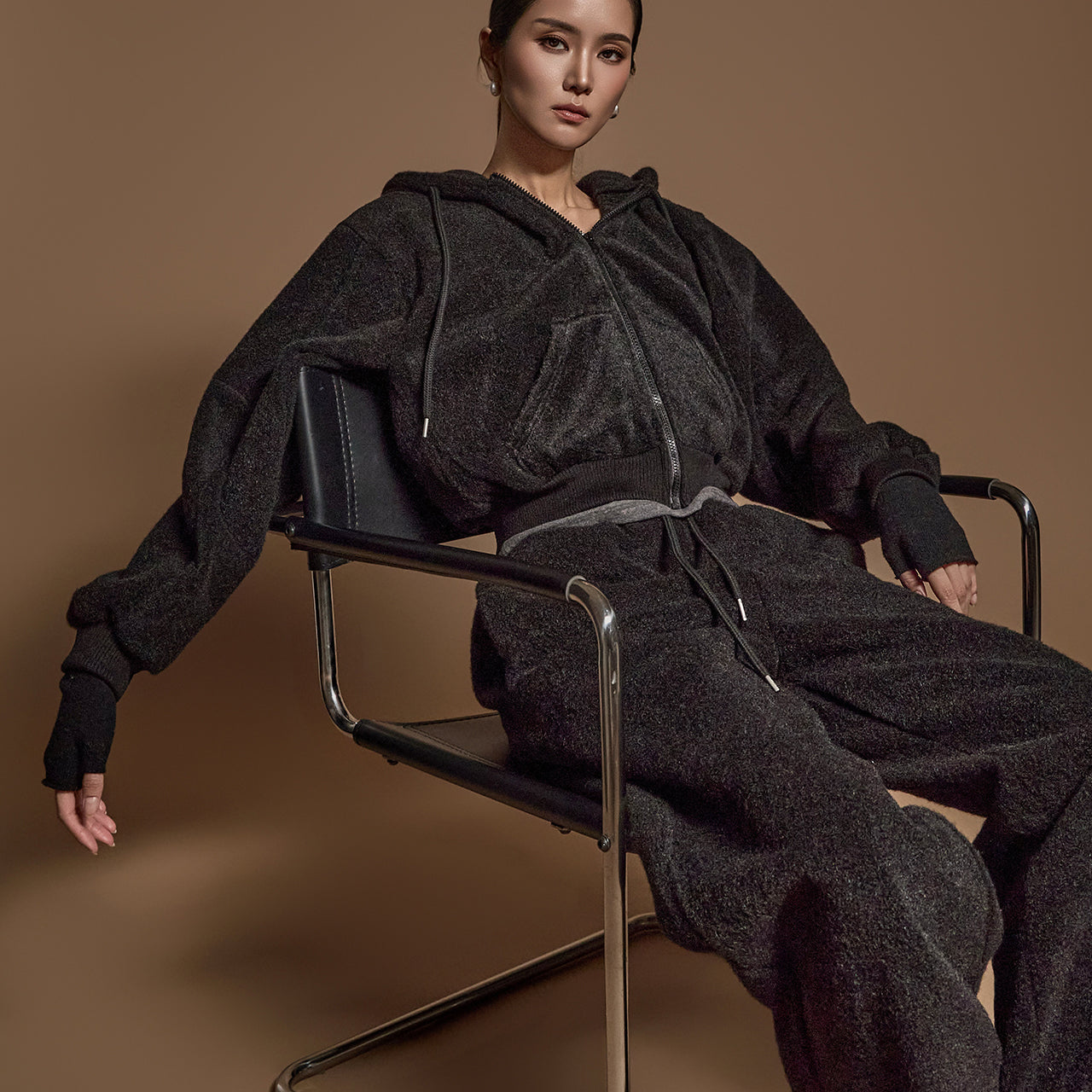 J2577 フリース裏地ジップアップパーカー