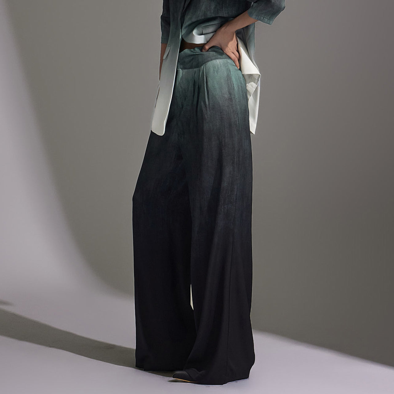 P3117 Pintuck Slacks