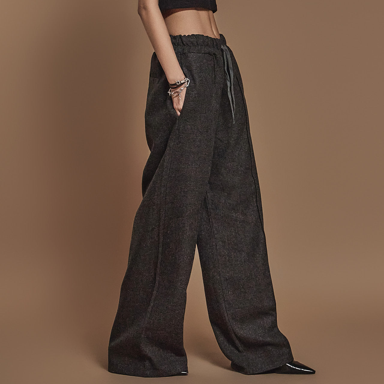 P3309 褶裥运动裤