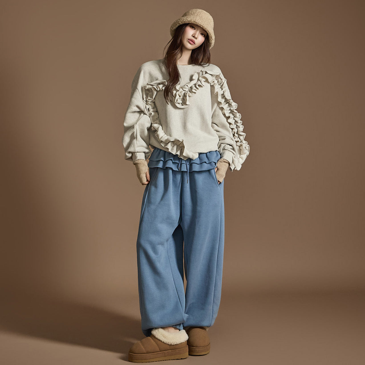 P3318 裏起毛フリルスウェットパンツ