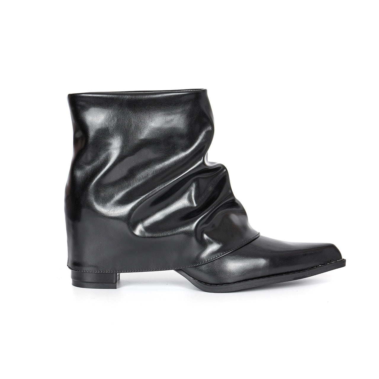 AR-3323 褶皱短靴