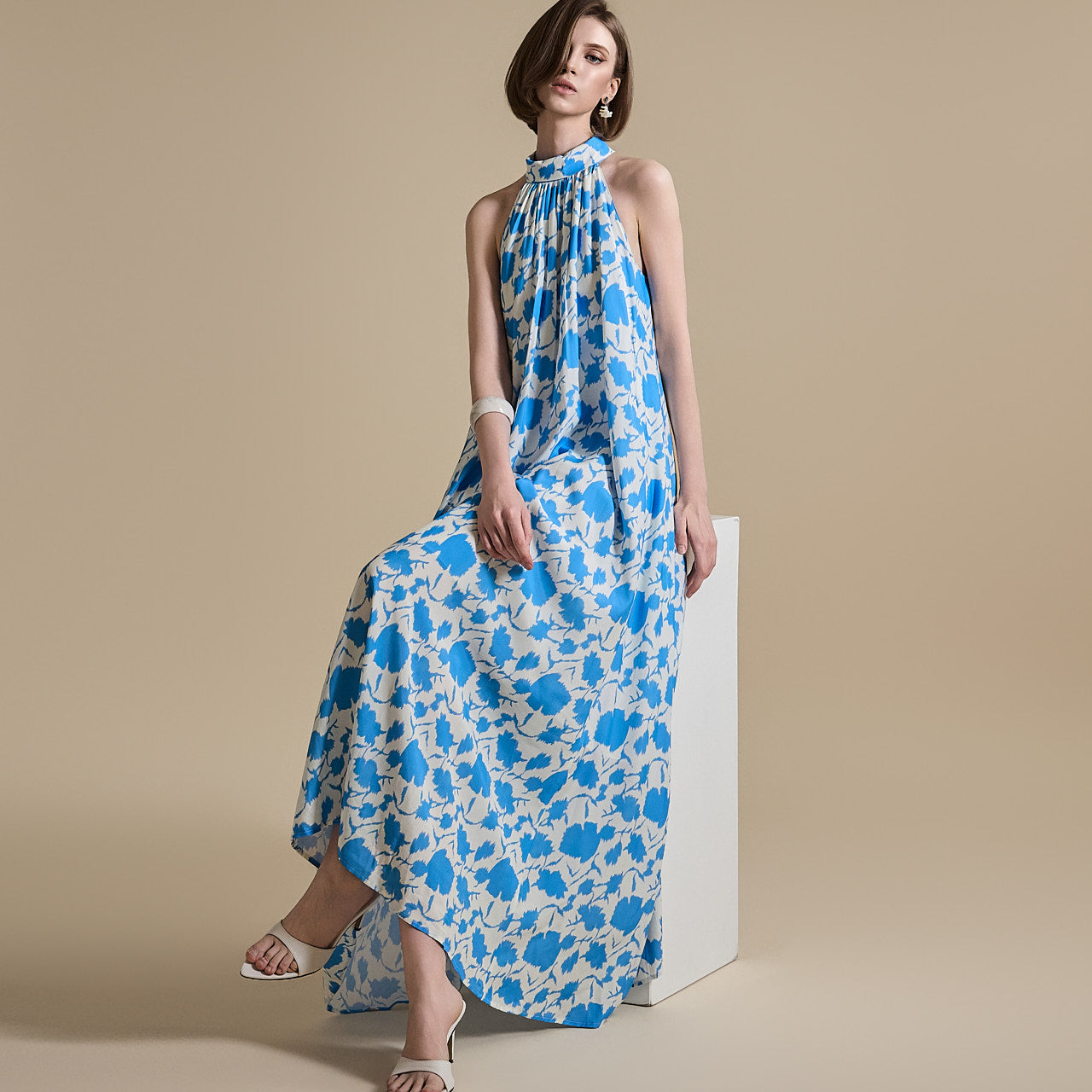 D5020 ホルターネックドレス