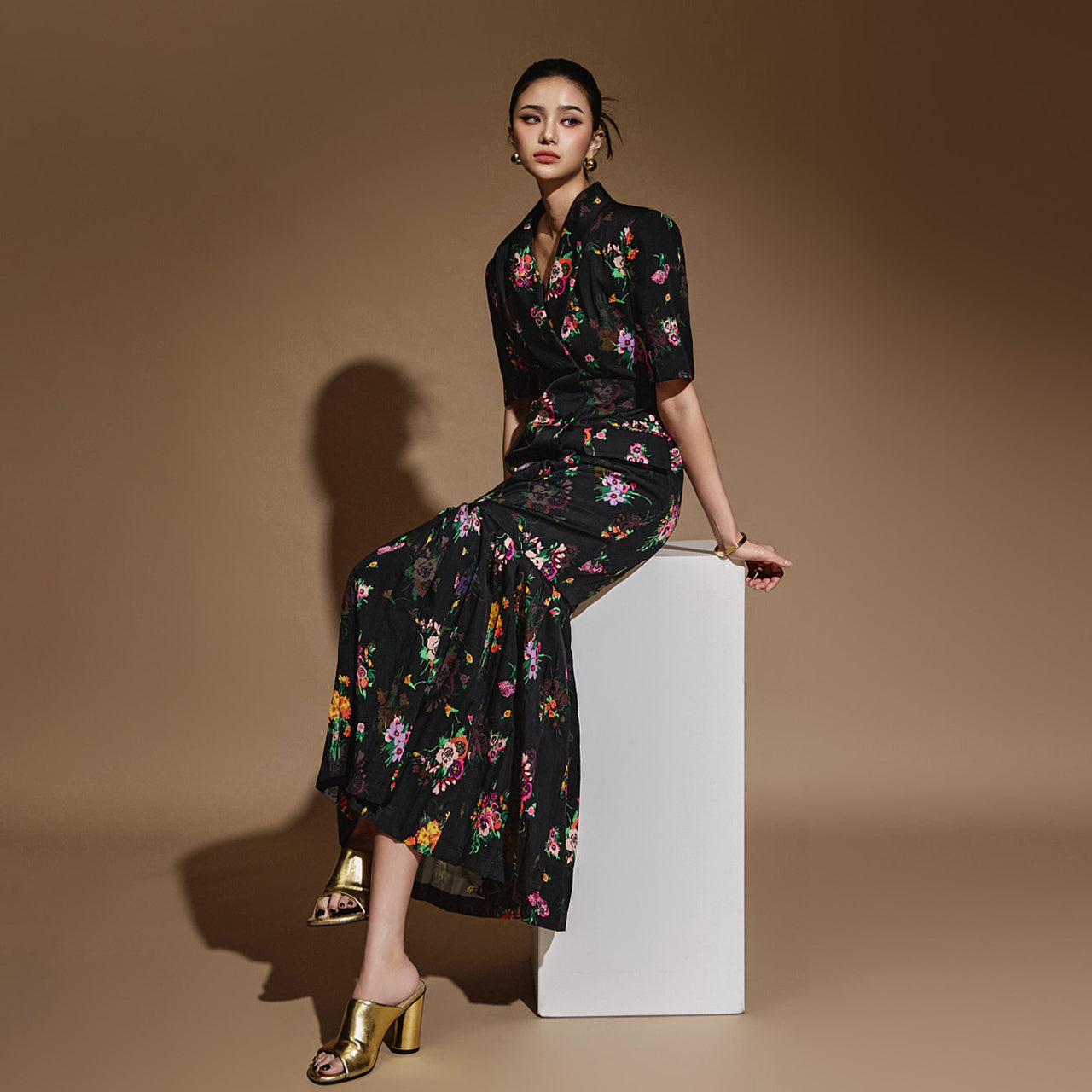 D9503 花朵褶皱连衣裙