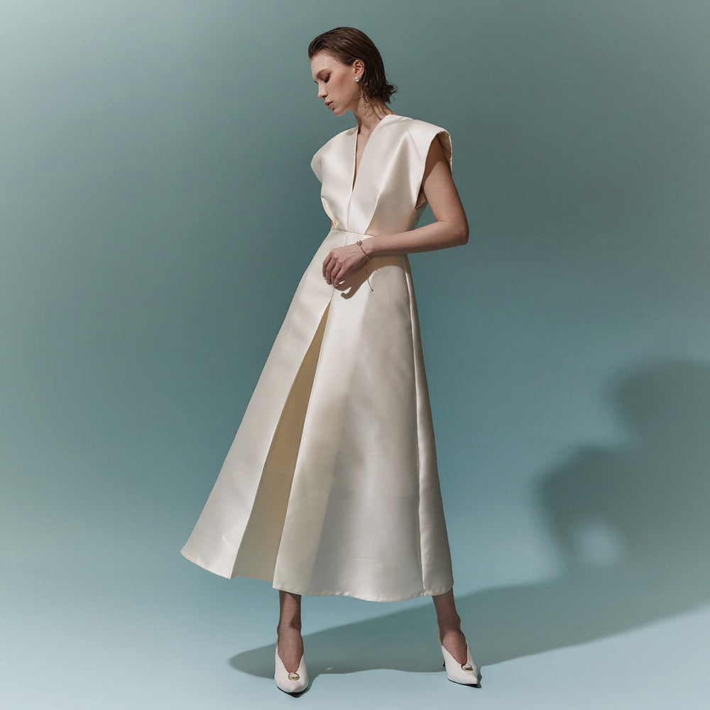 D9421 バックスリットピンタックロングワンピース