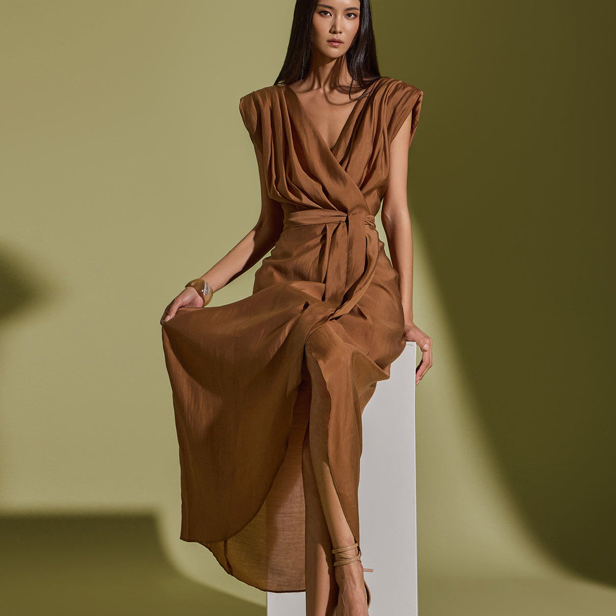 D5054 细褶吊带连衣裙