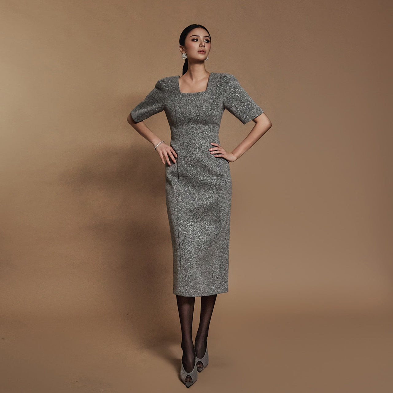 D5108 スクエアネックドレス