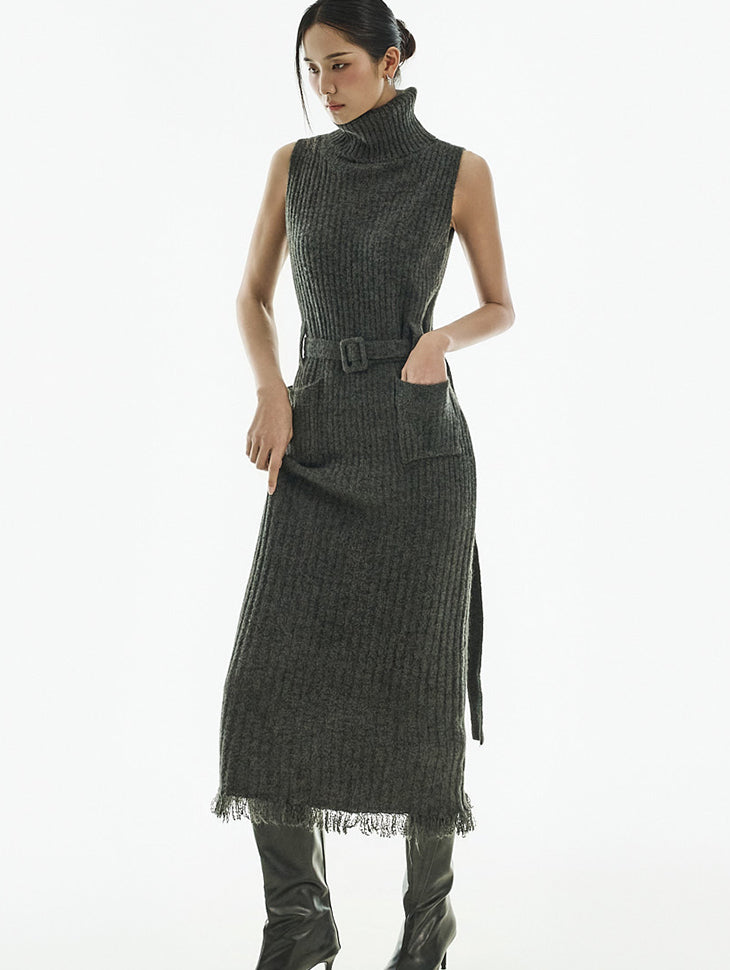 D5444 Knit Dress with Belt