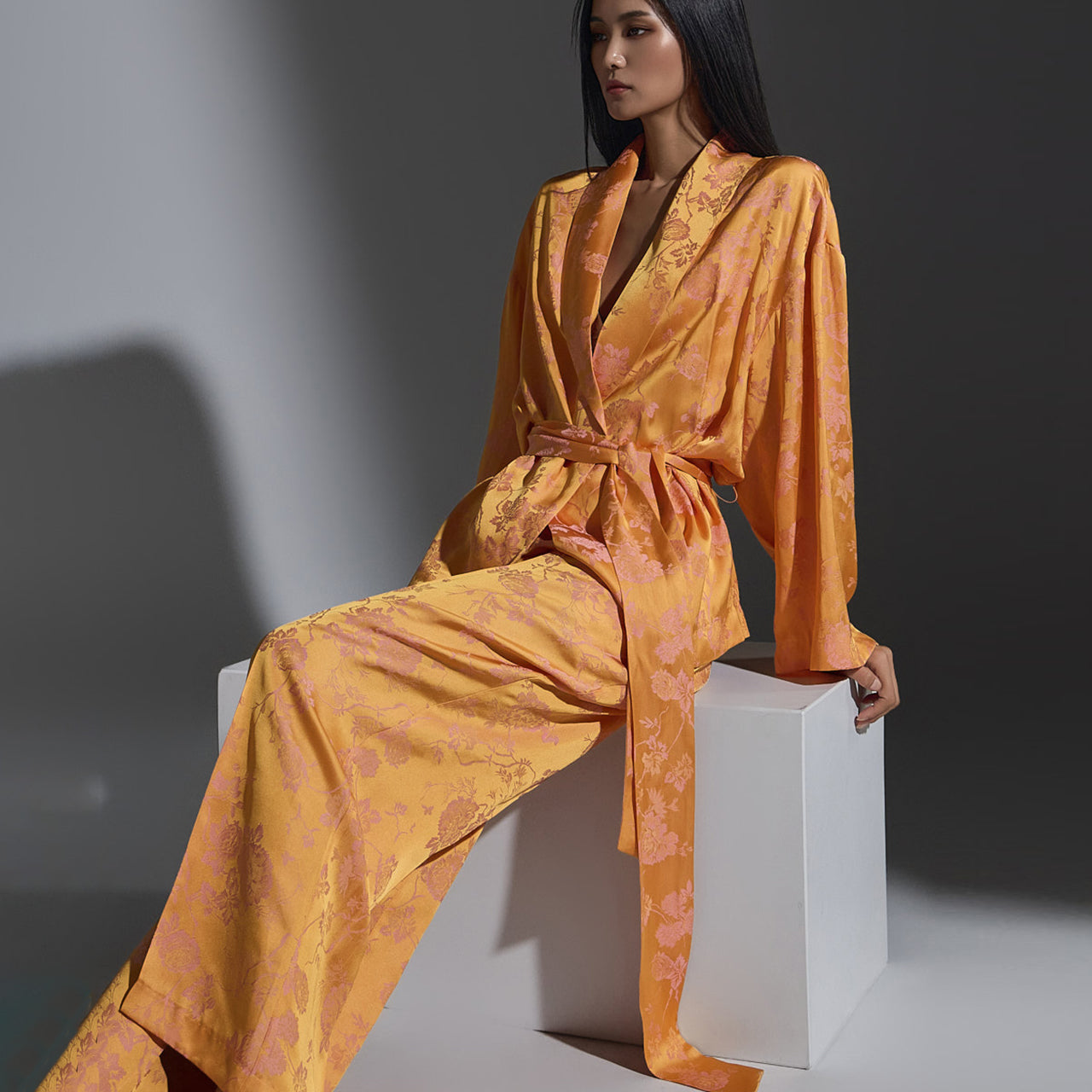 D9490 サテンラウンジウェア ツーピース