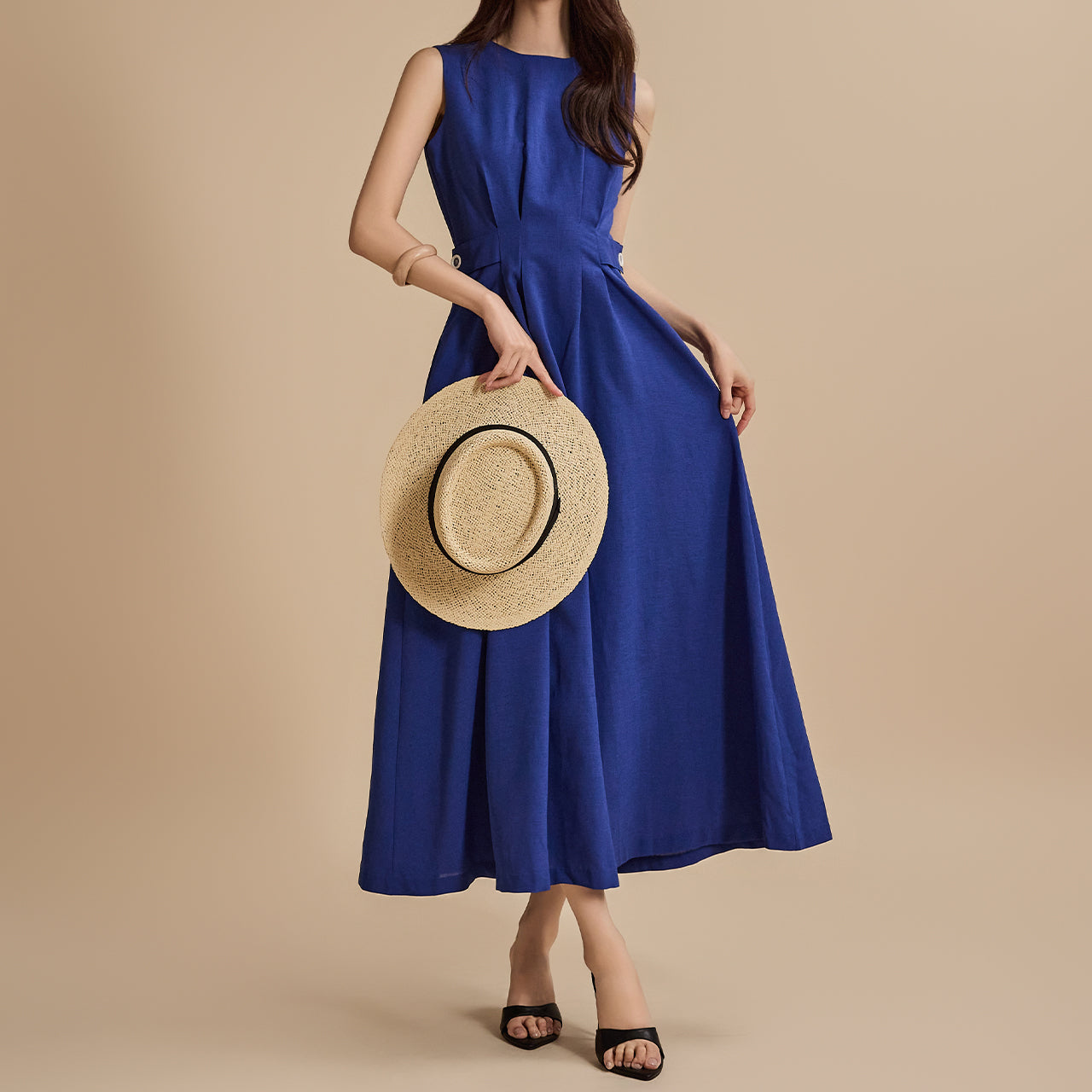 D5015 Aラインドレス