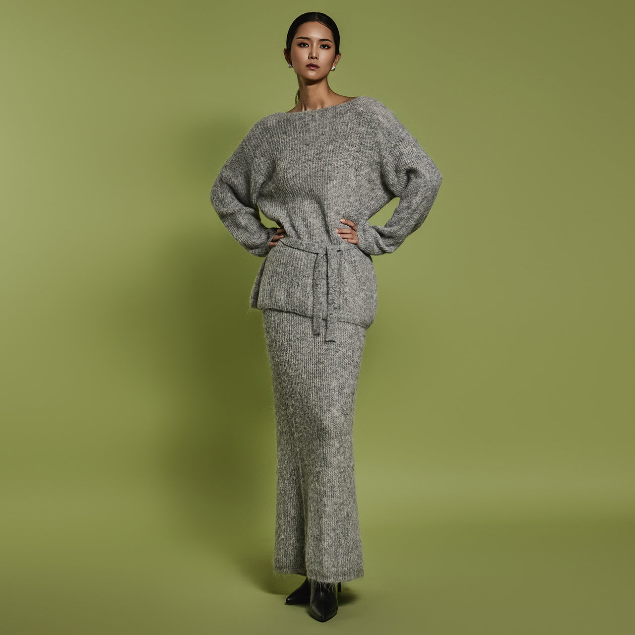 D5130 ニットツーピース ストラップ付き