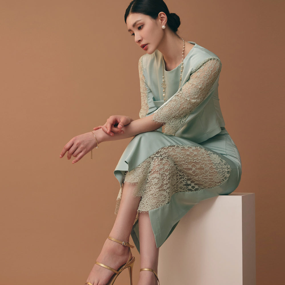 B2835 缎面蕾丝短款衬衫