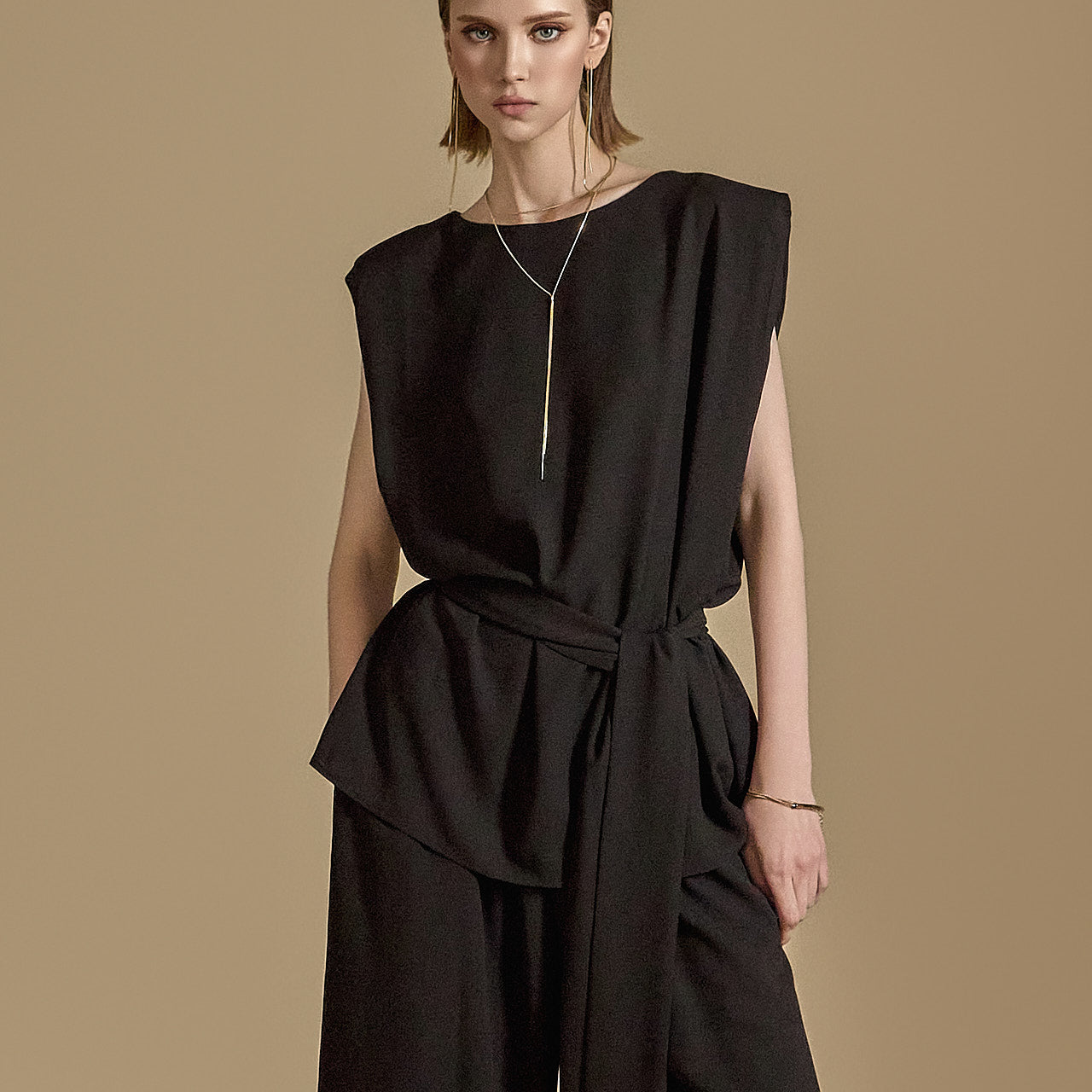 B2982 带肩带衬衫