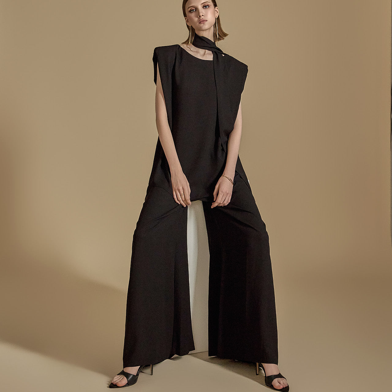 TP1912 上衣和裤子套装