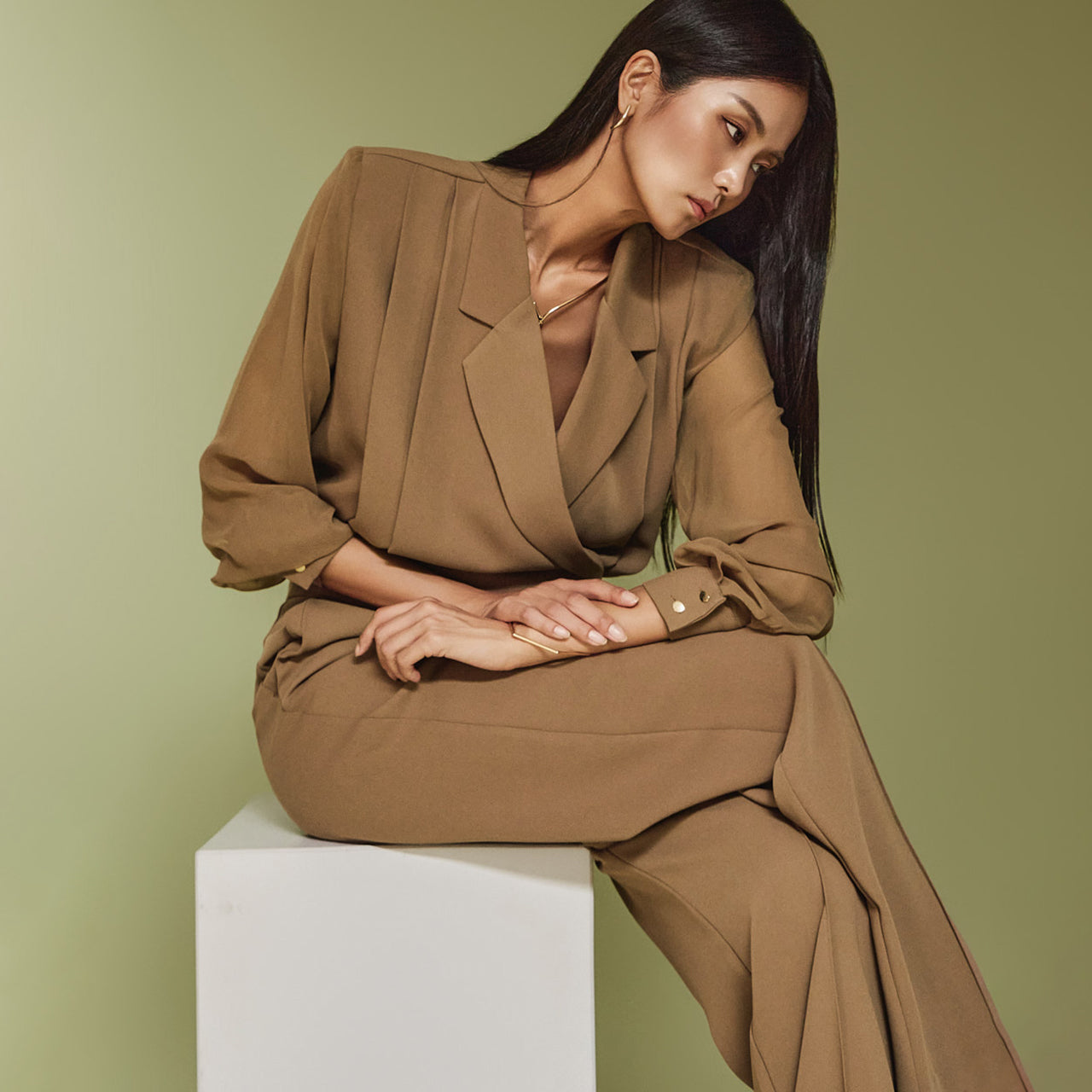 B3001 褶裥裹身衬衫