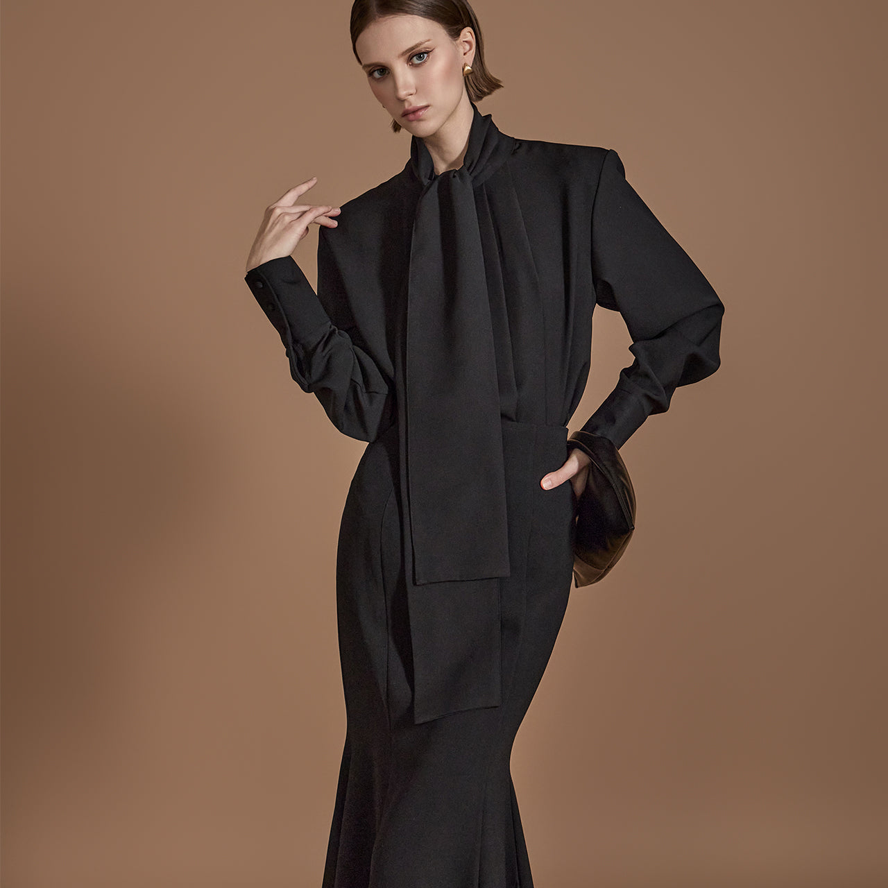 B3017 スカーフ付きブラウス