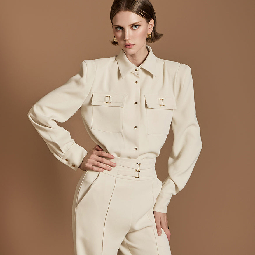 B3022 バックルブラウス