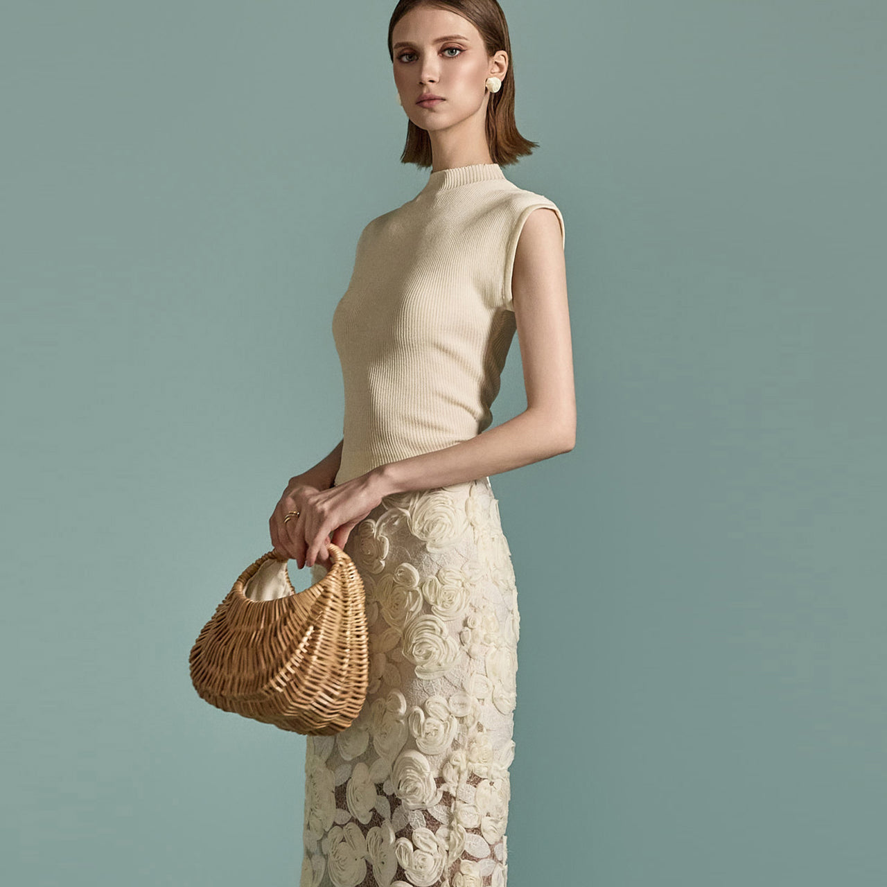 E3494 后背圆边针织衫