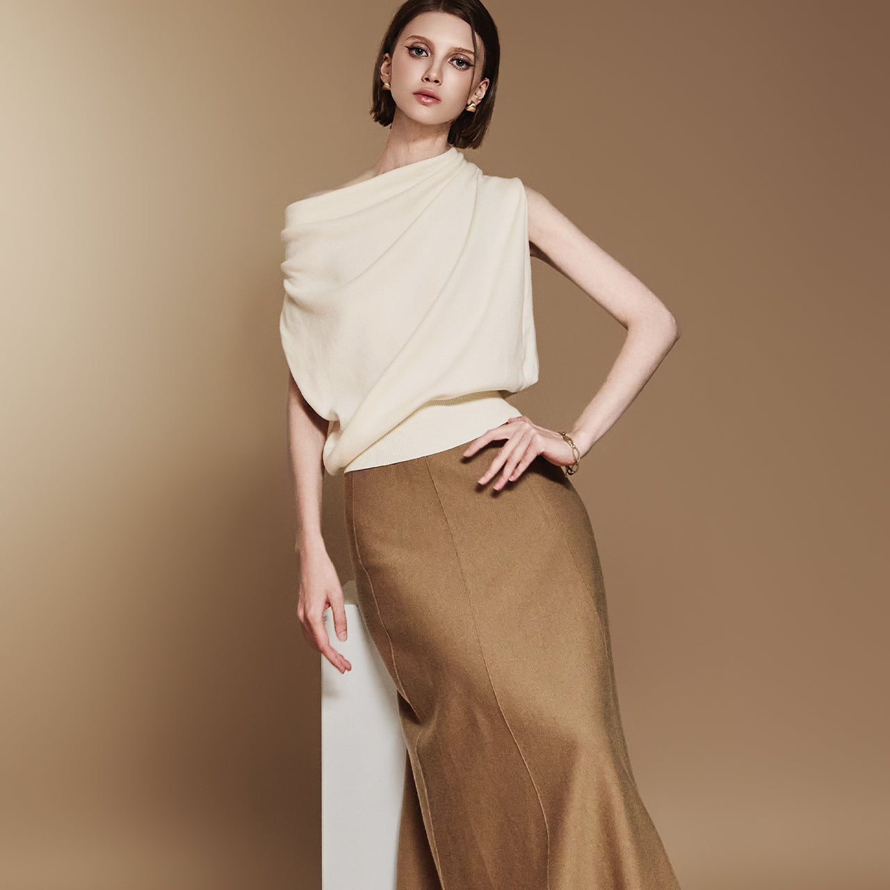 E3538 ドレープニット