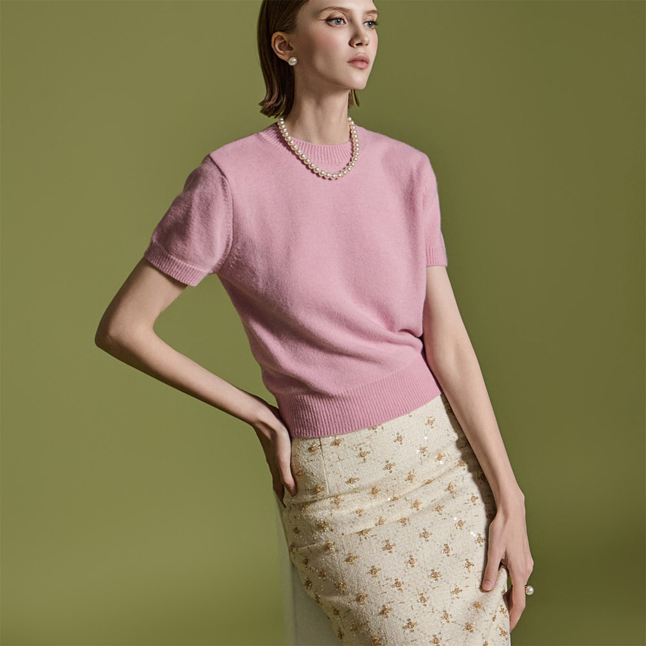 E3576 ラウンドネックニット