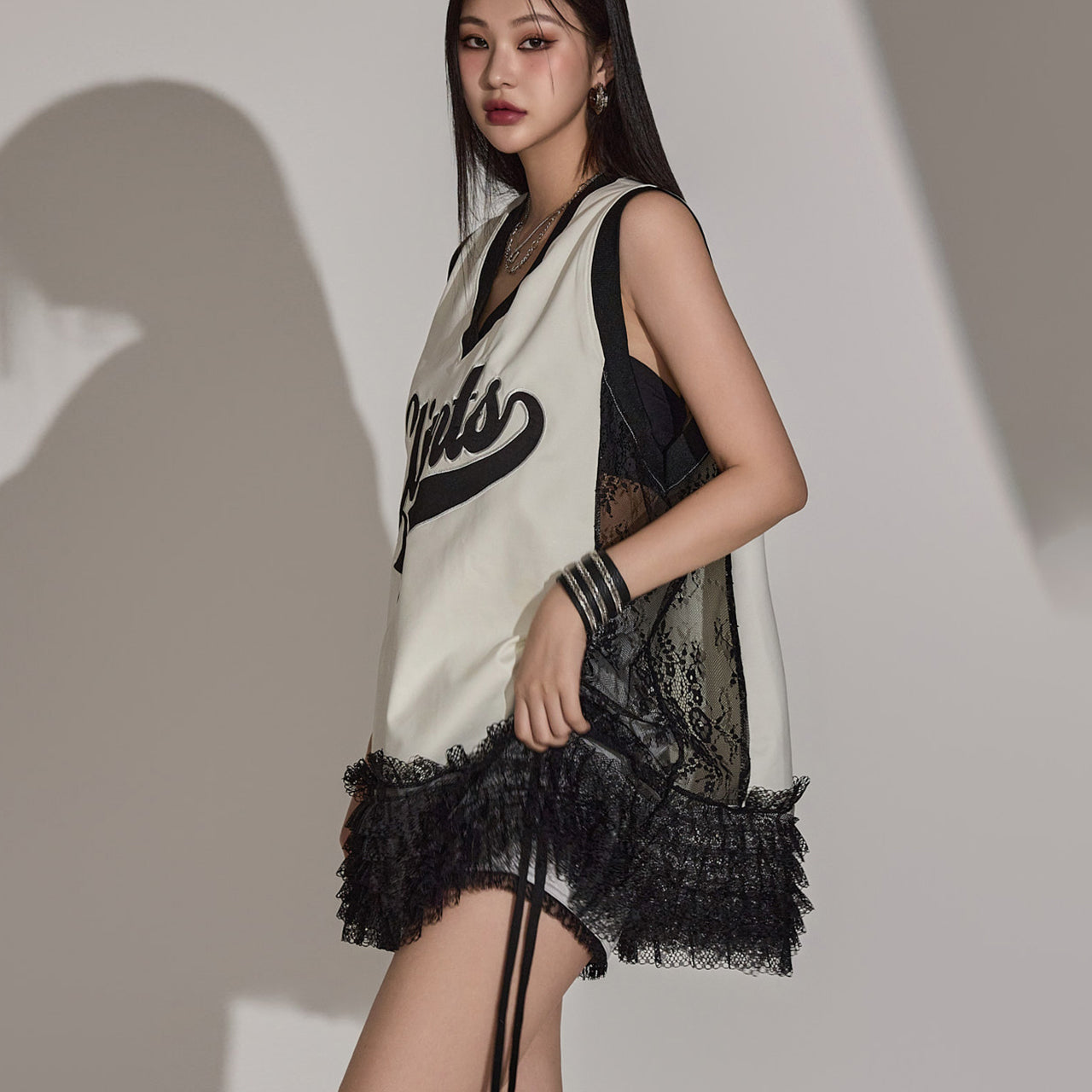 E3437 蕾丝无袖上衣