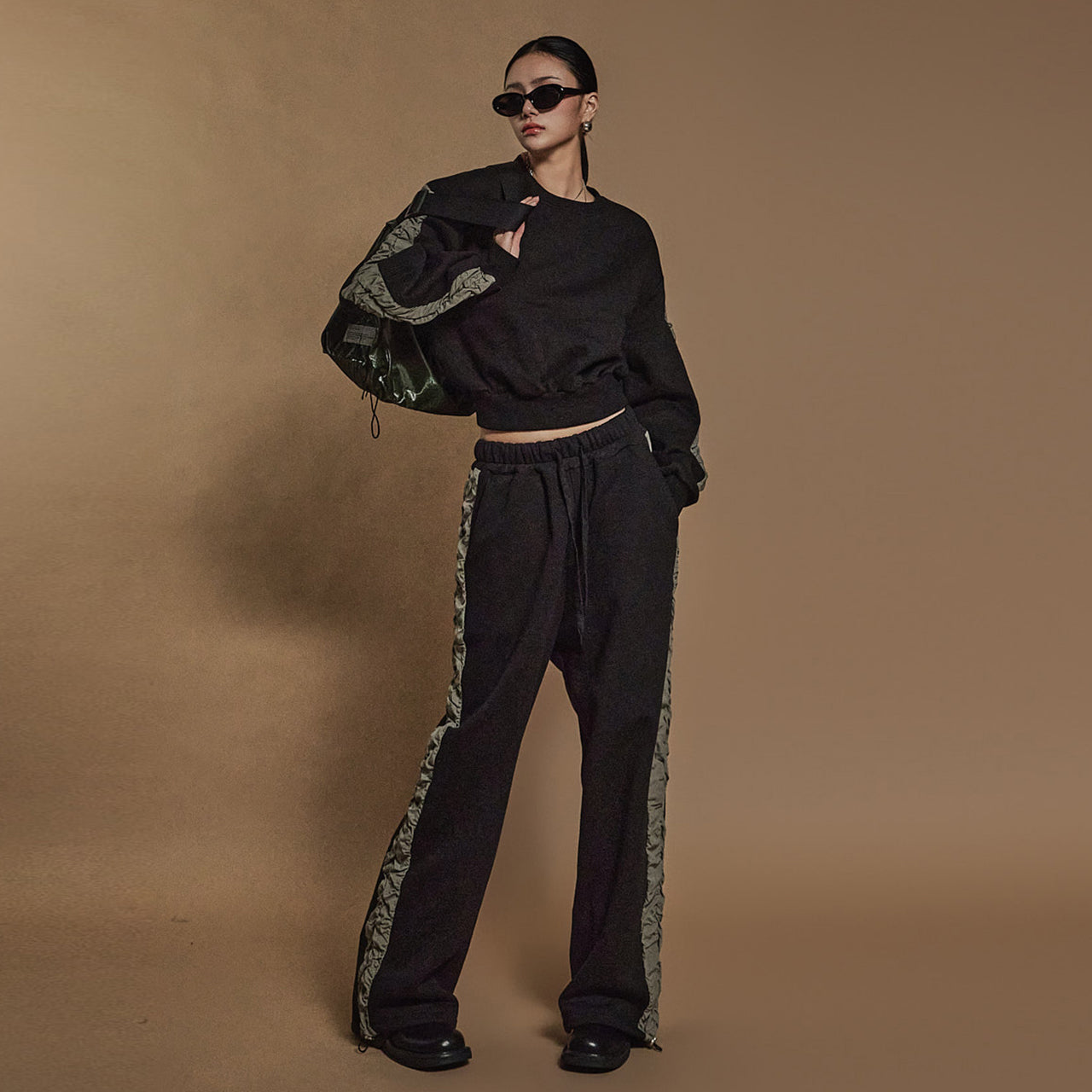 TP1969 スウェットシャツとパンツのセット