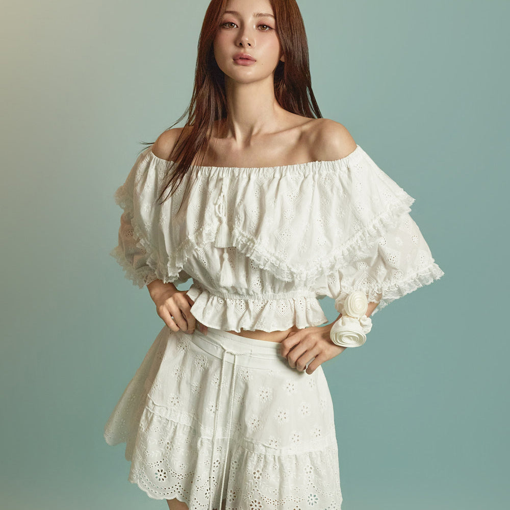 B3114 Eyelet Designed Blouse