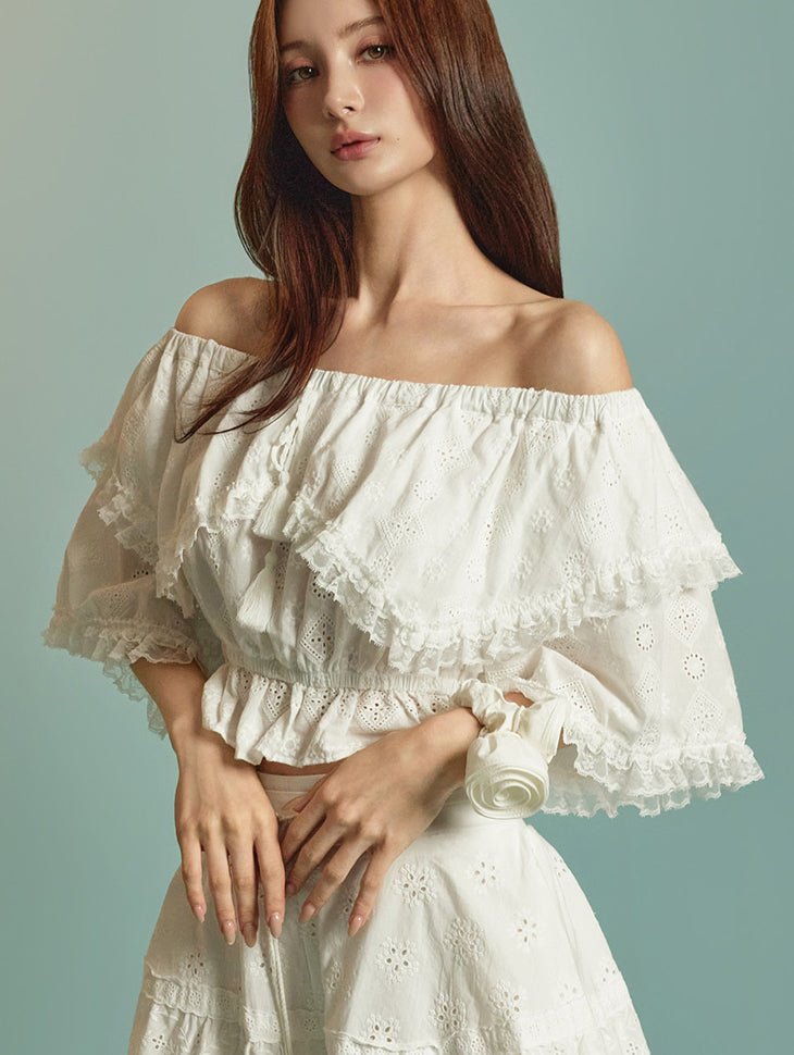 B3114 アイレットデザインブラウス