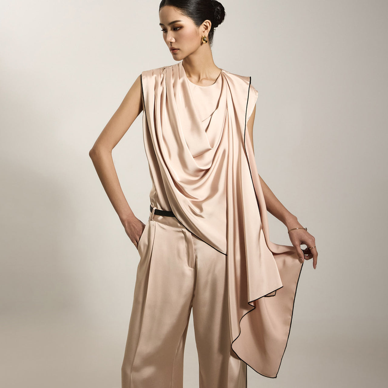 B3045 ドレープブラウス