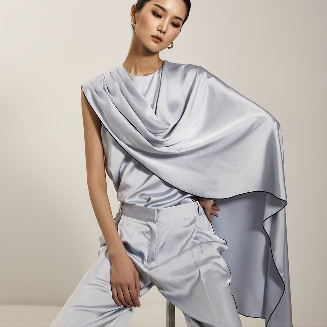 B3045 ドレープブラウス