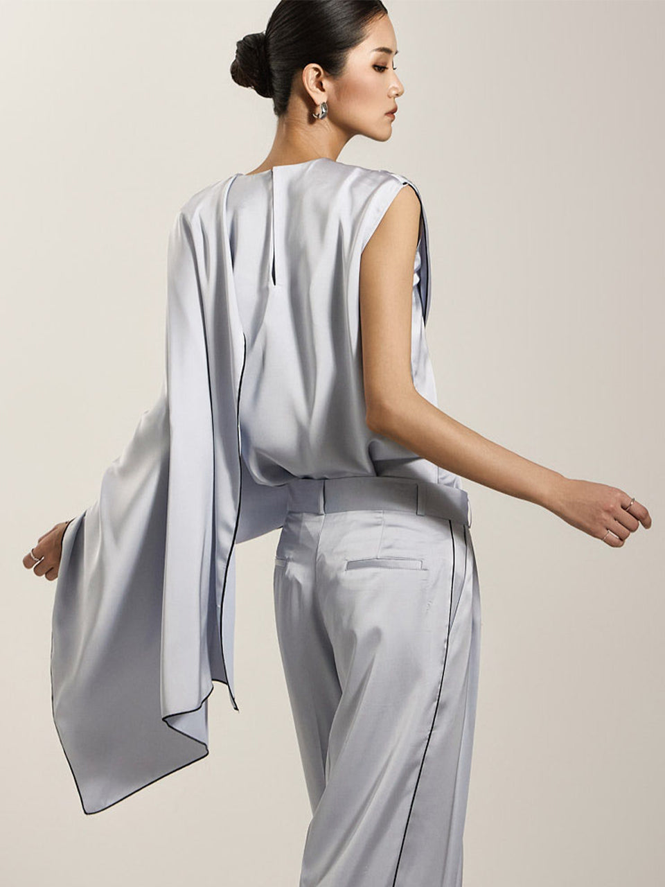 B3045 ドレープブラウス