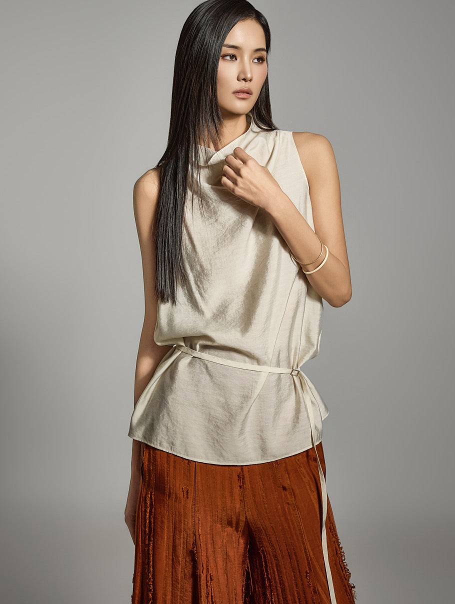 B3066 ストラップ付きノースリーブブラウス