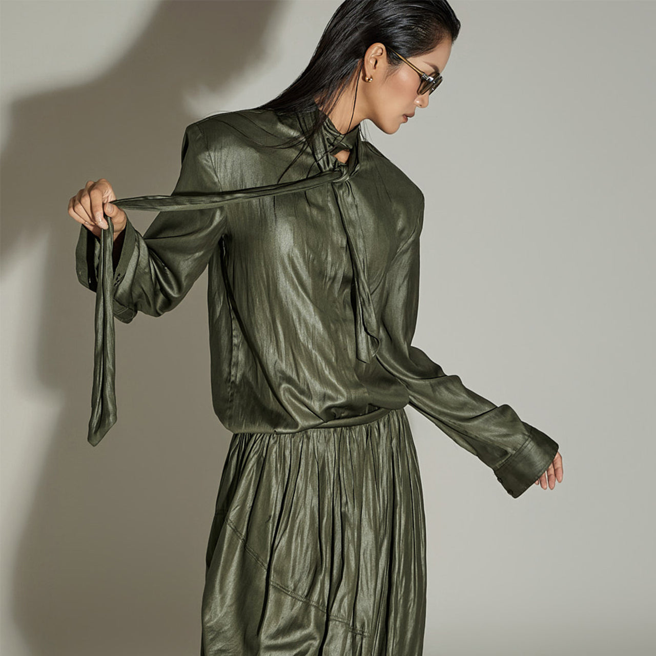 B3135 Blouse with Scarf