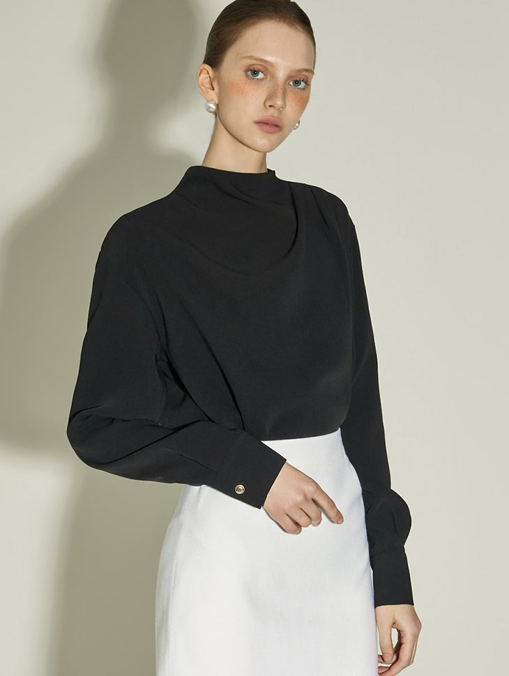 B3149 High-Neck Blouse