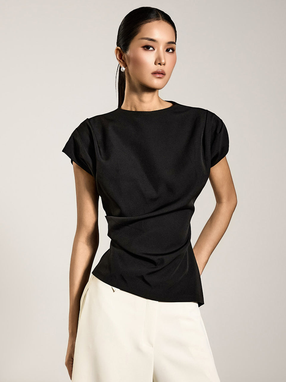 B9196 ギャザーシャーリングブラウス