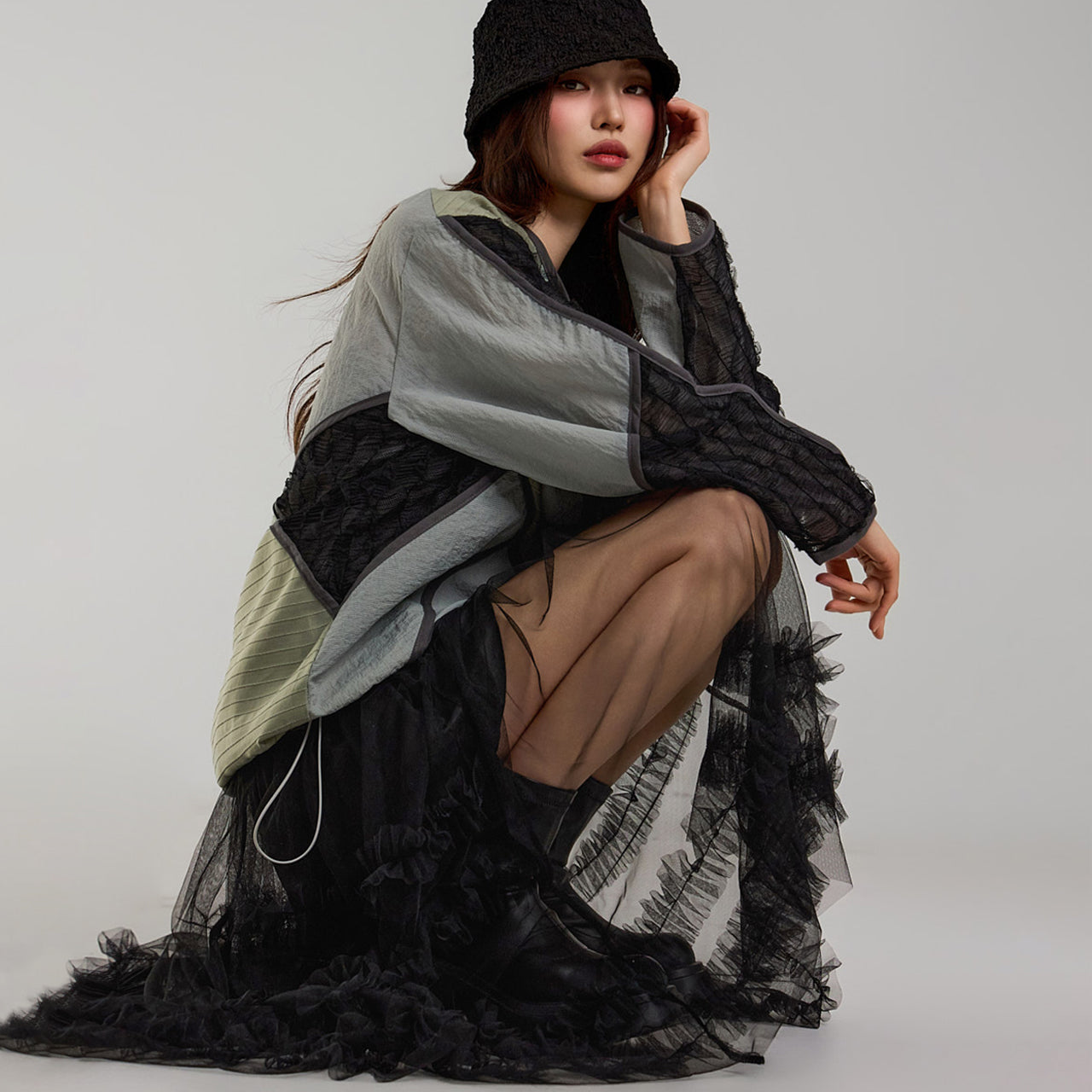 D5206 フリルティアードドレス