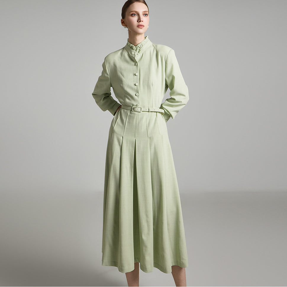 D5209 ベルト付きプリーツドレス