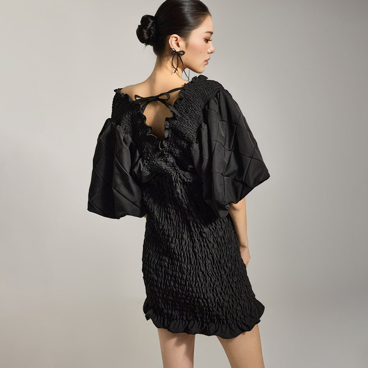 D5237 ベンダブルドレス