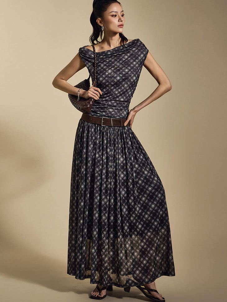 D5271 Sleeveless Dress with Belt
