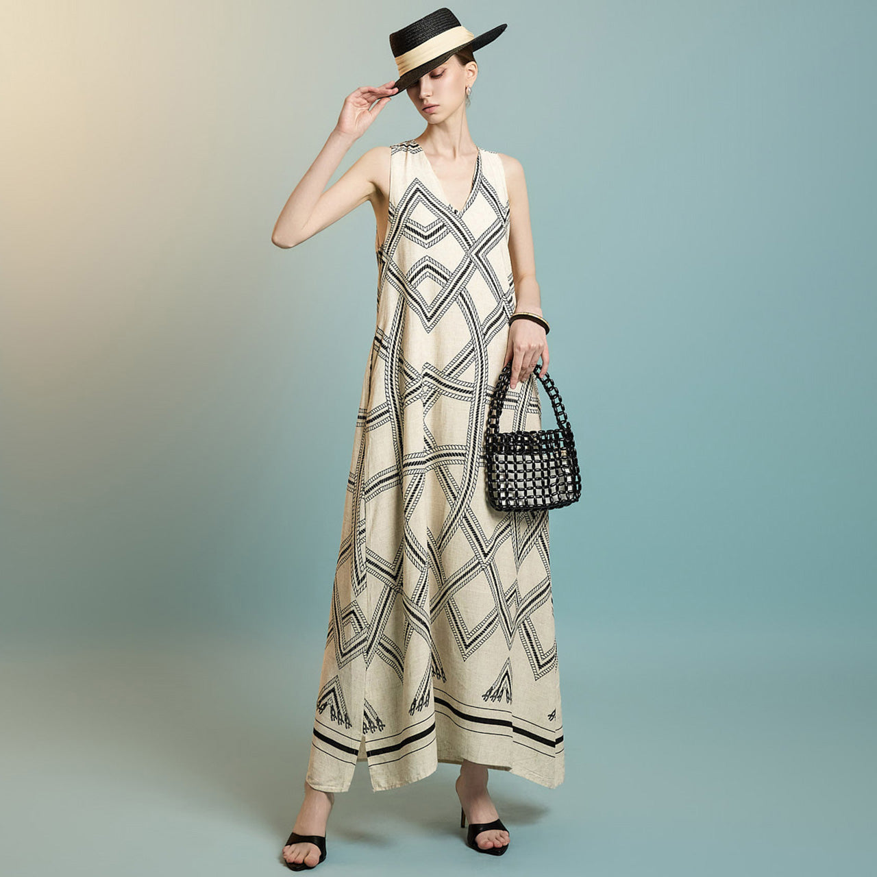 D5287 Patterned Sleeveless Dress