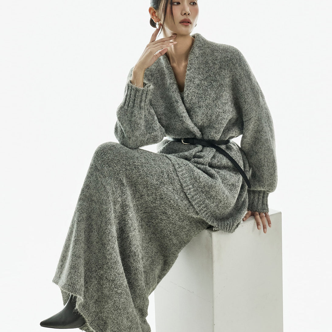 D5424 Knit Three-Piece