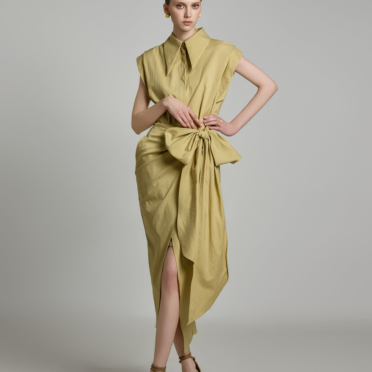 D9528 ストラップ付きシャツドレス