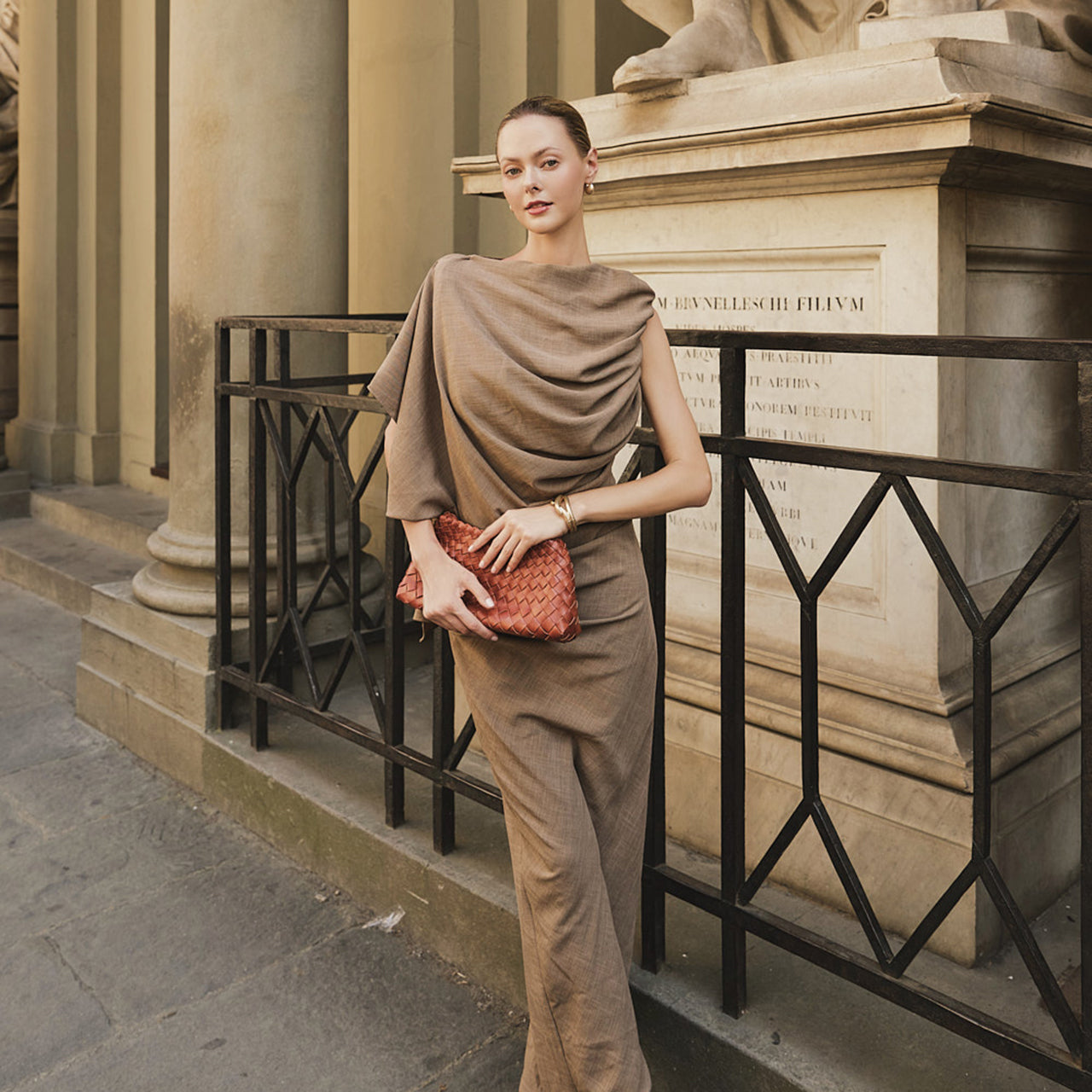 D9546 ドレープケープドレス