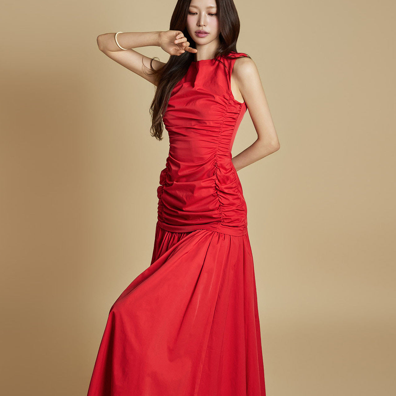 D9548 褶皱长连衣裙