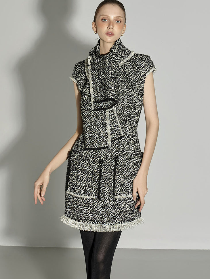 D9559 Tweed Dress with Muffler Set