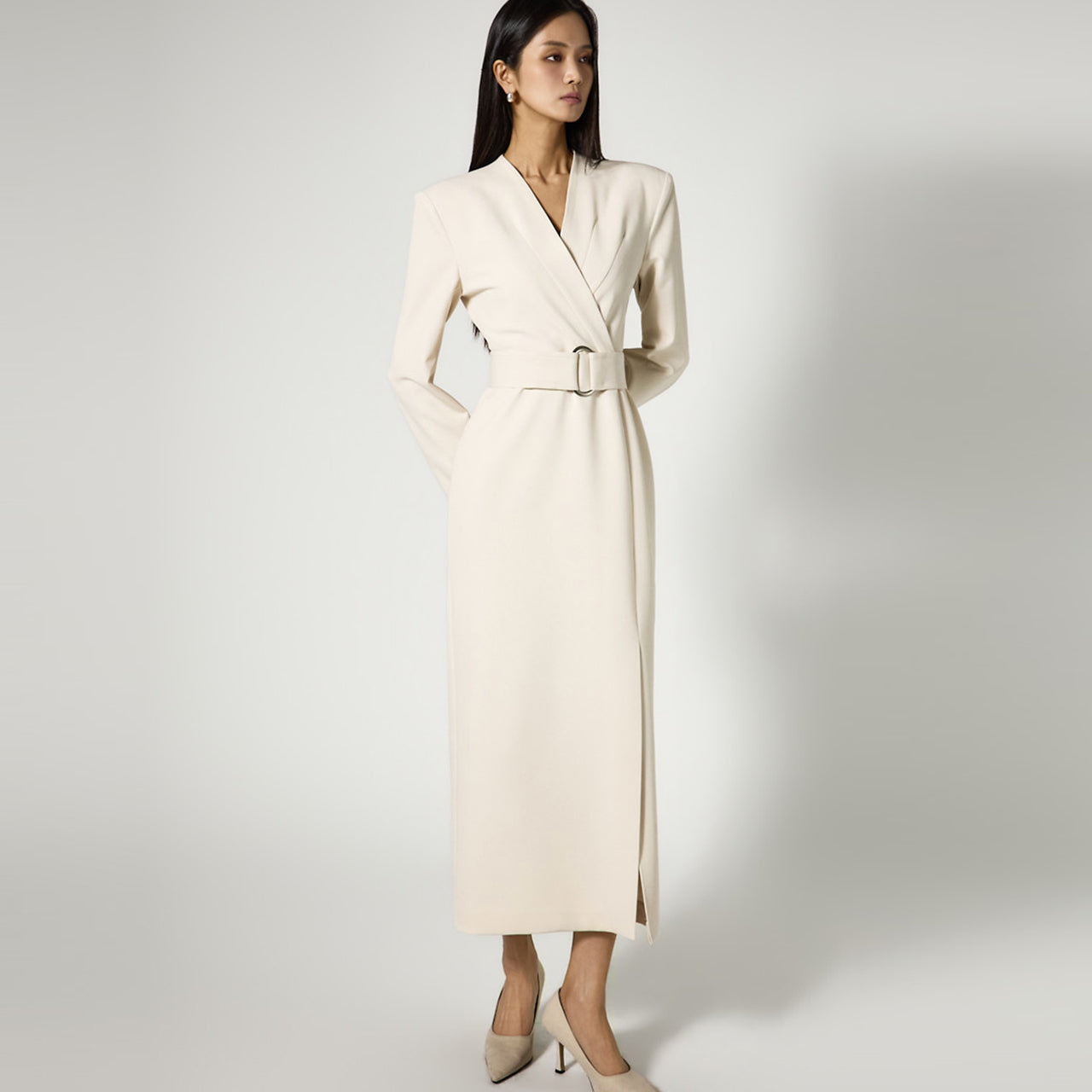 D9588 V-Lab Tailored Dress